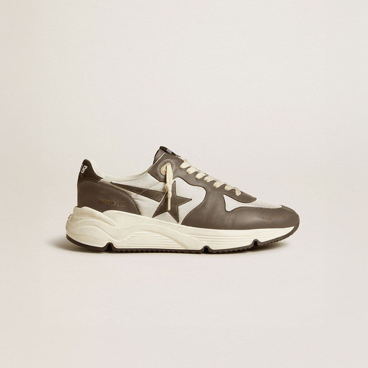 Ball-Star-sneaker-in-nappa-with-brown-nubuck-star-and-nappa-heel-tab